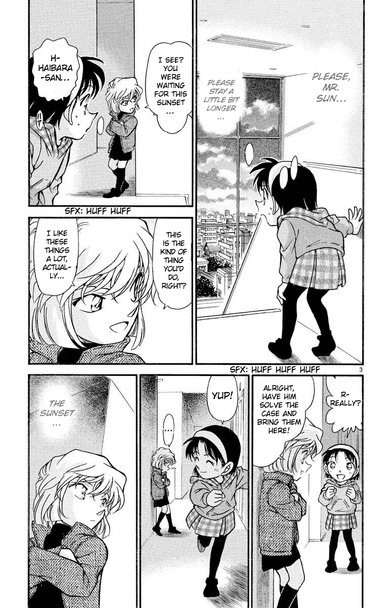 Detective Conan Chapter 386 page 4 - Chapter 386: Sunset & Stairs