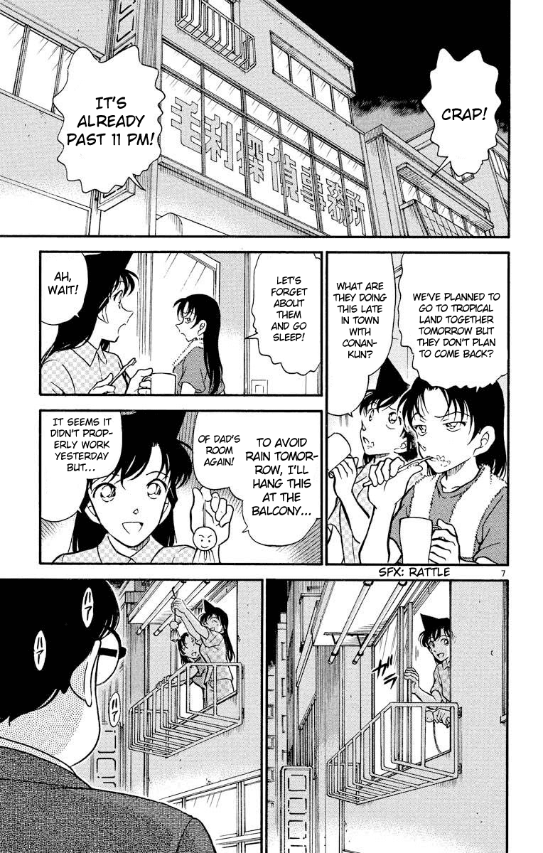 Detective Conan Chapter 395 page 8 - Chapter 395: The Red Horse's Owner