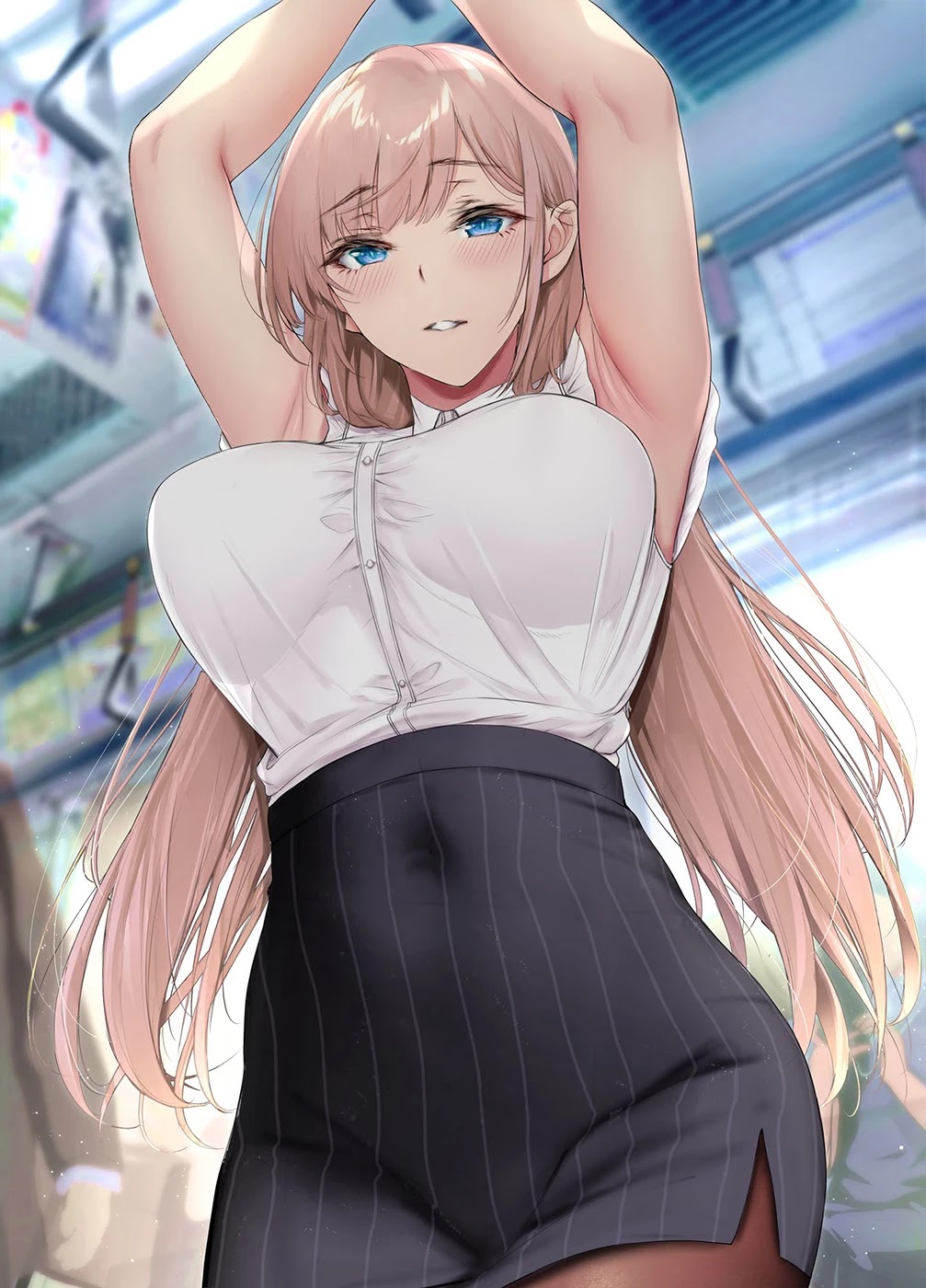 Kininaru Danshi ni ○○ suru On'nanoko. Chapter 51 page 2 - Chapter 51: A female boss who, after seeing a subordinate she's interested in while commuting on the train, tries to make him notice her by standing while holding the handlebar with both hands while talking to him even though there are empty seats.